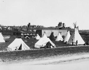 First Nations tents in Rossdale, 1920. Photo courtesy of City of Edmonton Archies, EA-160-165